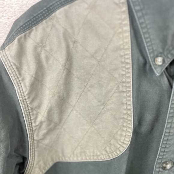 CABELAS Shooting Shirt Quilted Shoulder Patch Medium Green - Picture 6 of 15